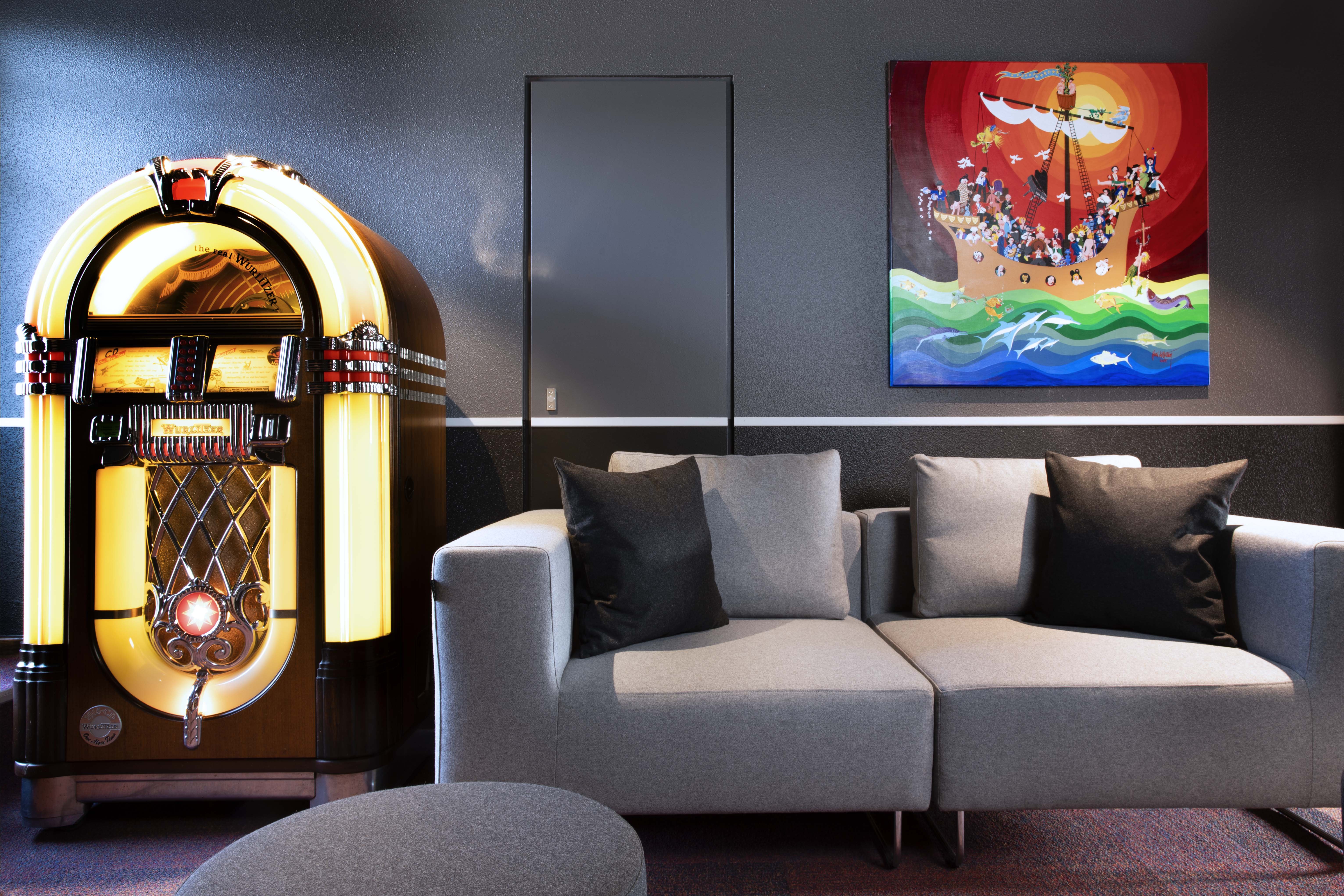 Hotel Le Bugatti 33/64