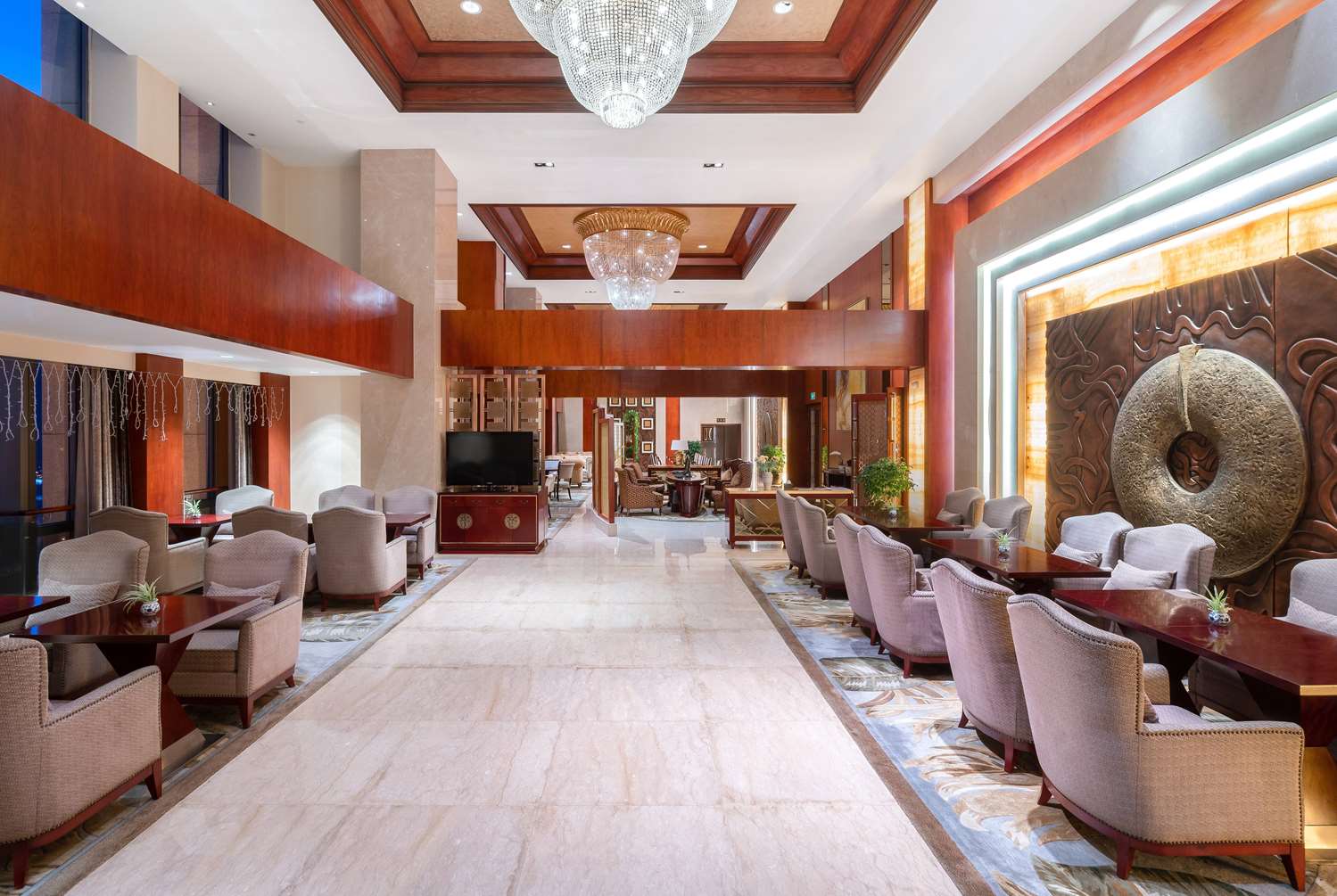 Howard Johnson by Wyndham Tropical Garden Plaza Kunming 10/21