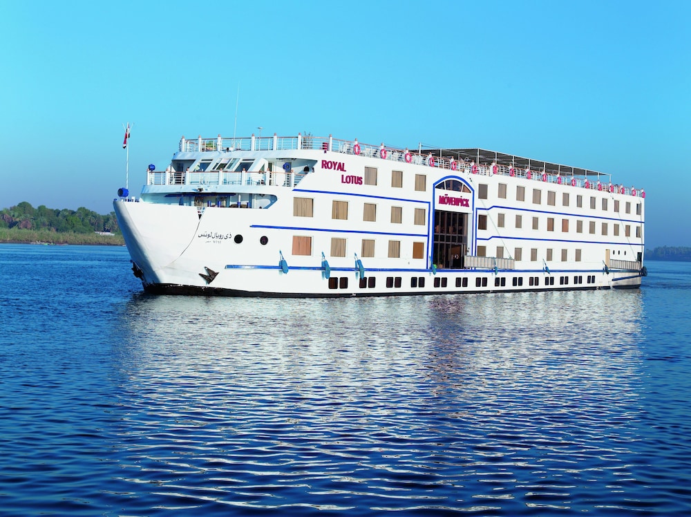 Mövenpick MS The Royal Lotus Nile Cruise 41/43