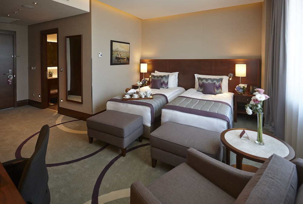 Crowne Plaza Istanbul Oryapark 21/76