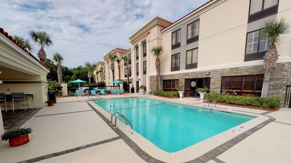 Hampton Inn St. Simons Island 3/37