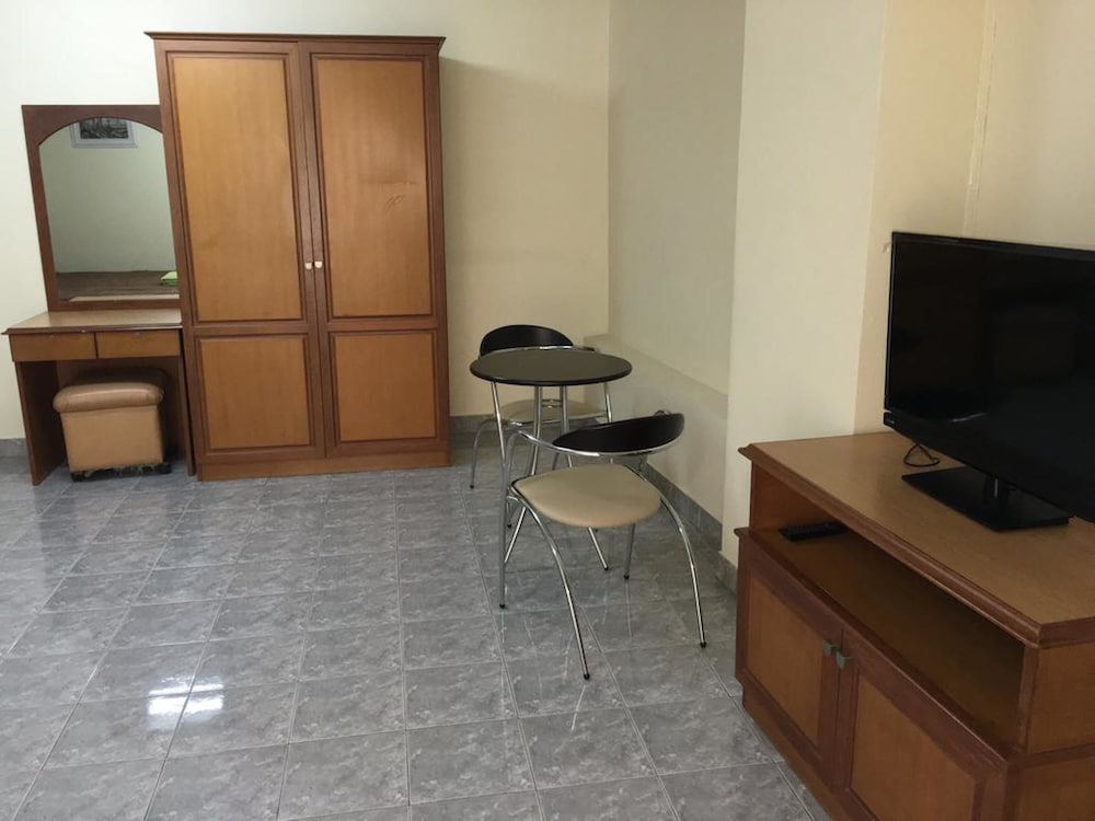 S.K. Residence 26/32