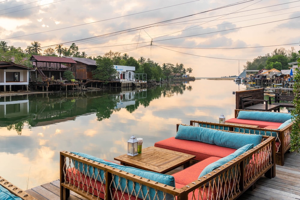 Aana Resort & Spa Koh Chang 24/50
