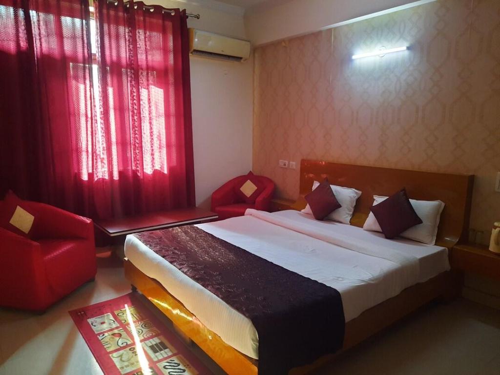 Hotel Krishna International 6/25