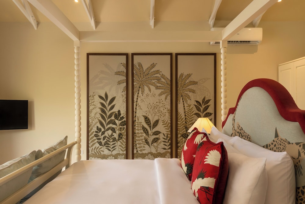 Beach, Cabin, King Bed