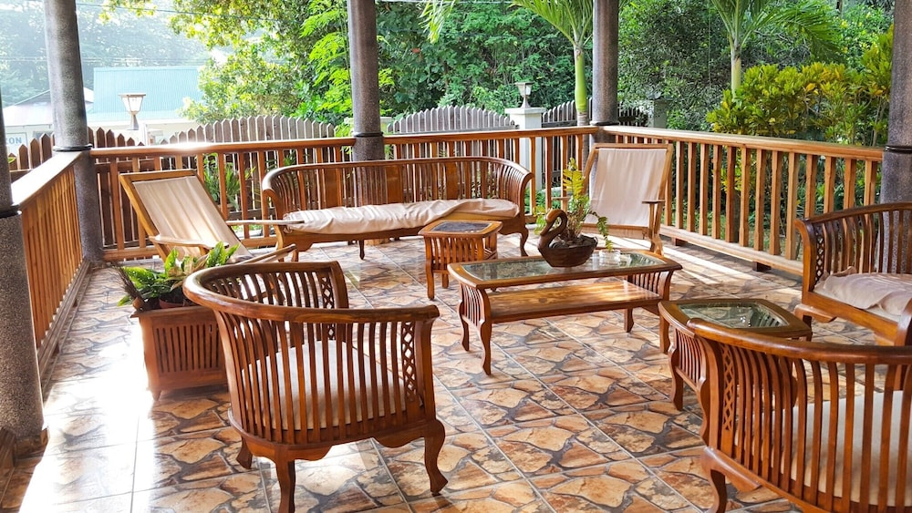 Bernique Guest House 19/22
