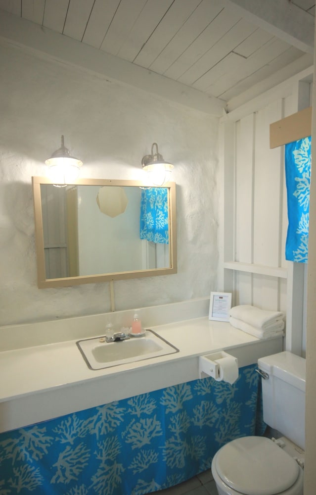 Small Hope Bay Lodge All Inclusive 8/53