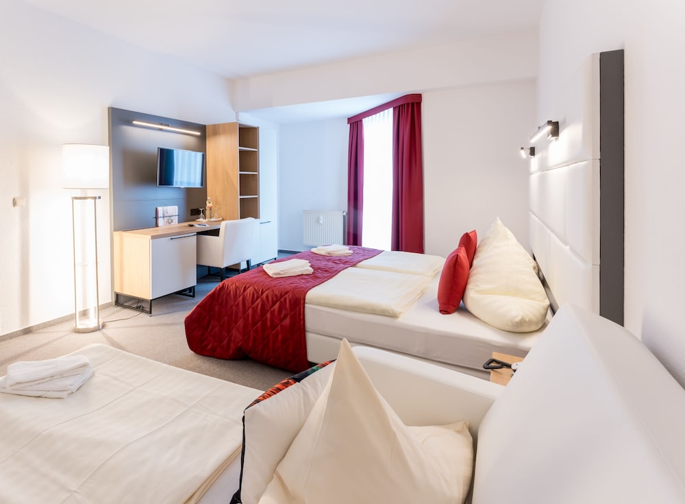 Hotel Stadtfeld 22/65