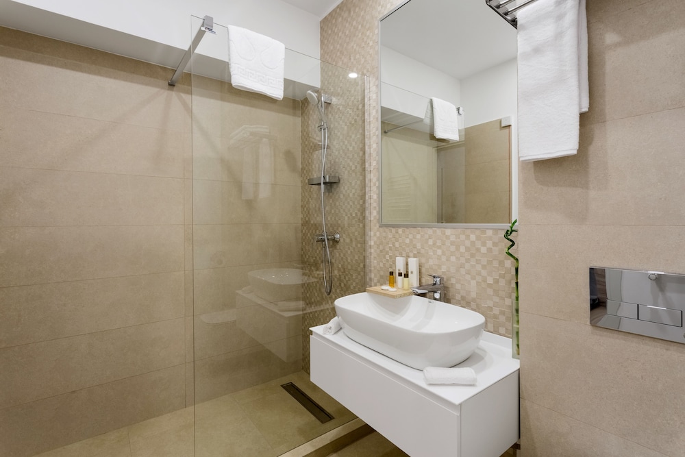 Athina Suites Hotel 18/51