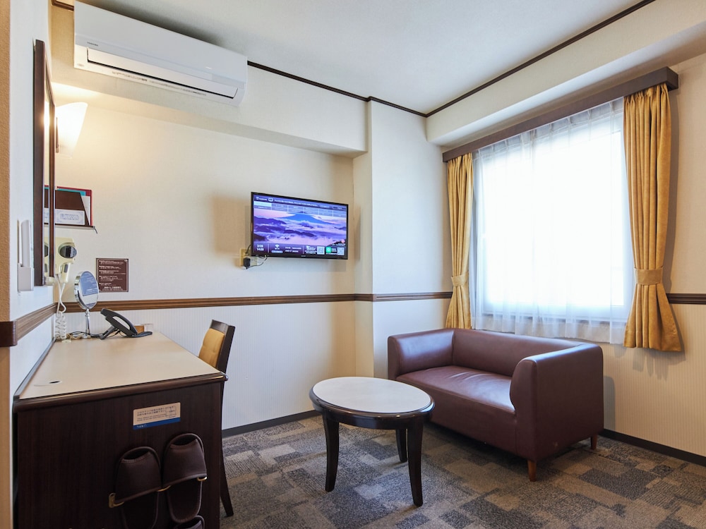 TOYOKO INN CHIBA-EKI HIGASHI-GUCHI 53/62