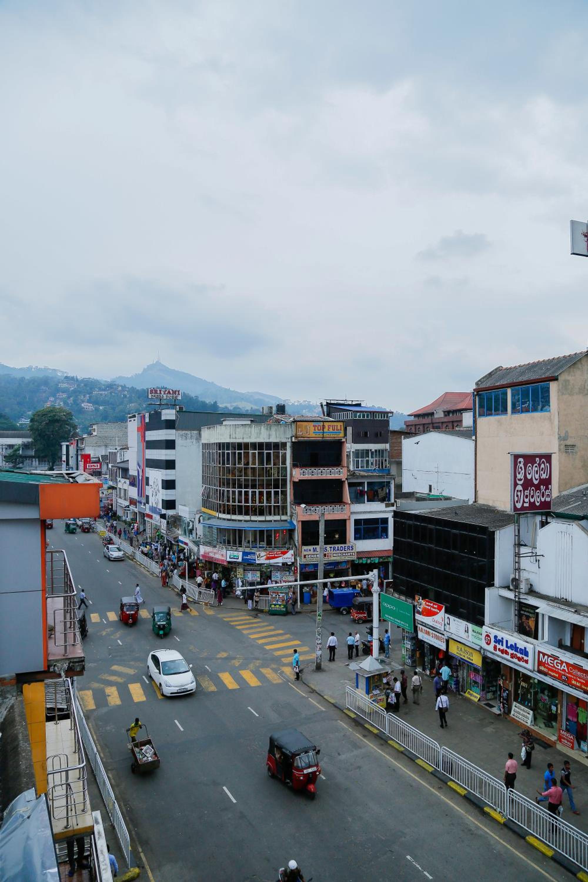 Dumbara Peak Residence 14/18