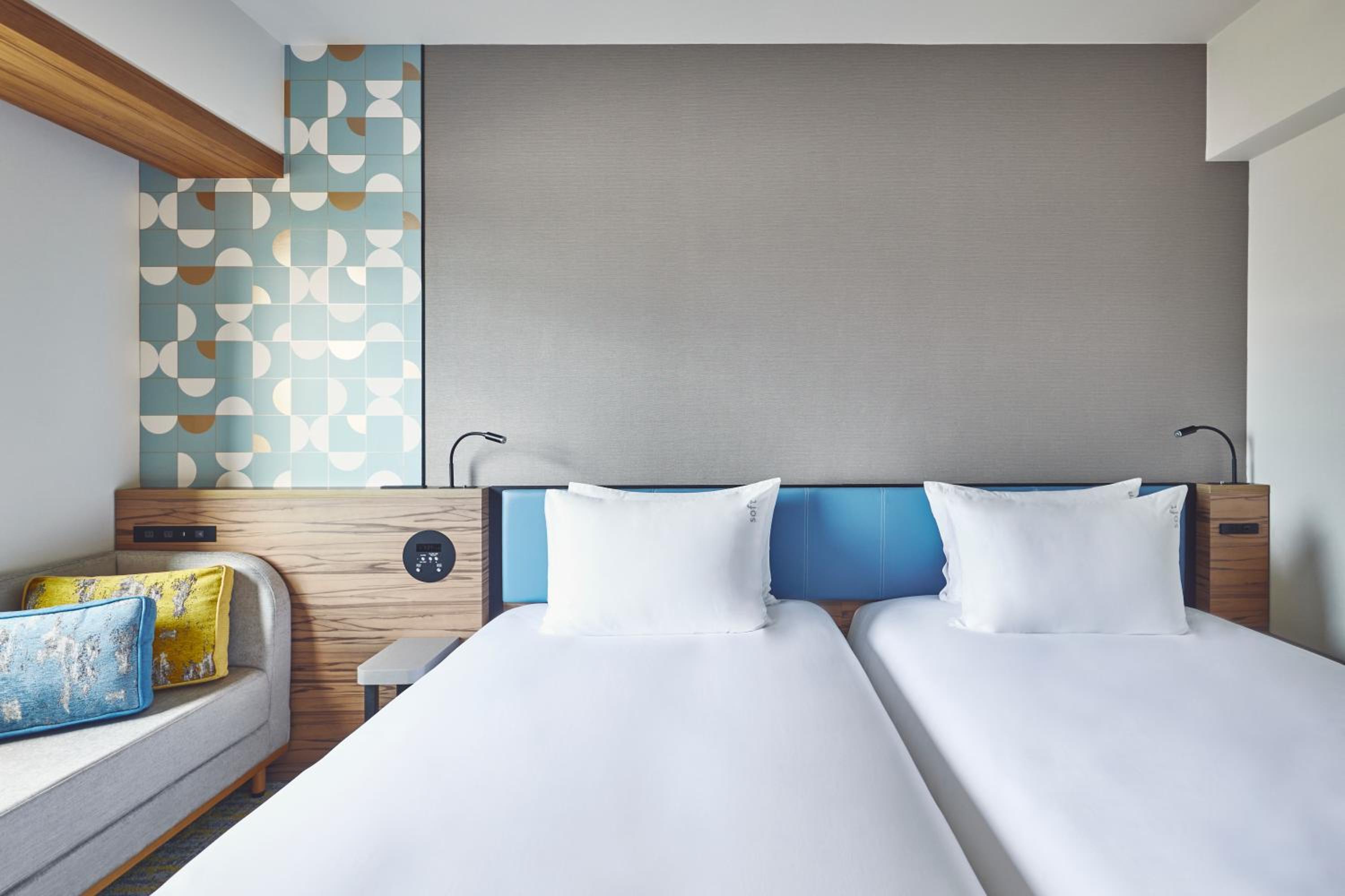 Room, Single Bed