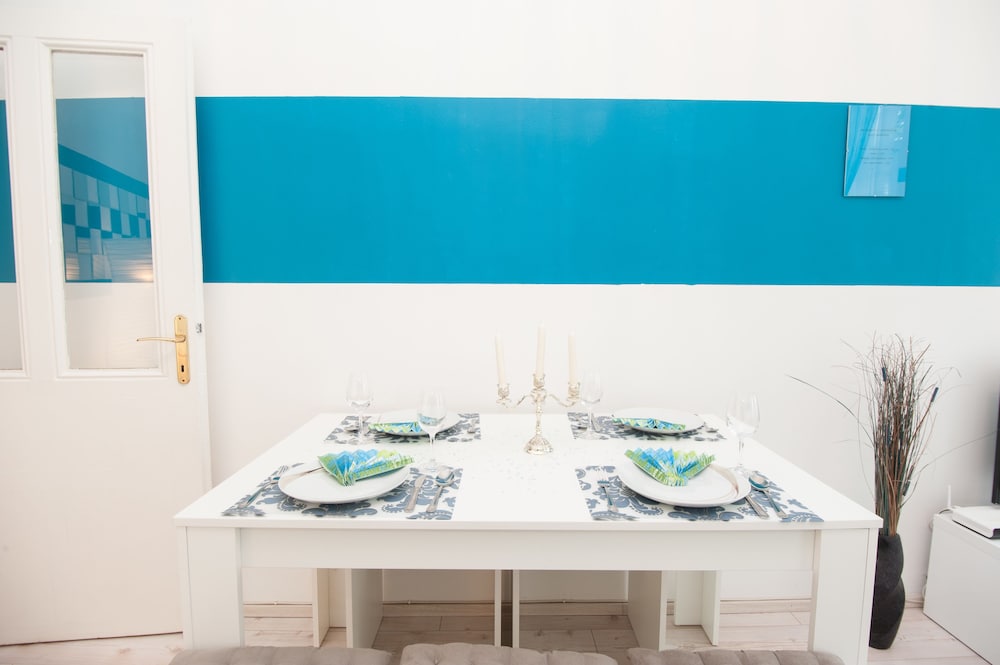 Royal Resort Apartments Westbahnhof 23/42