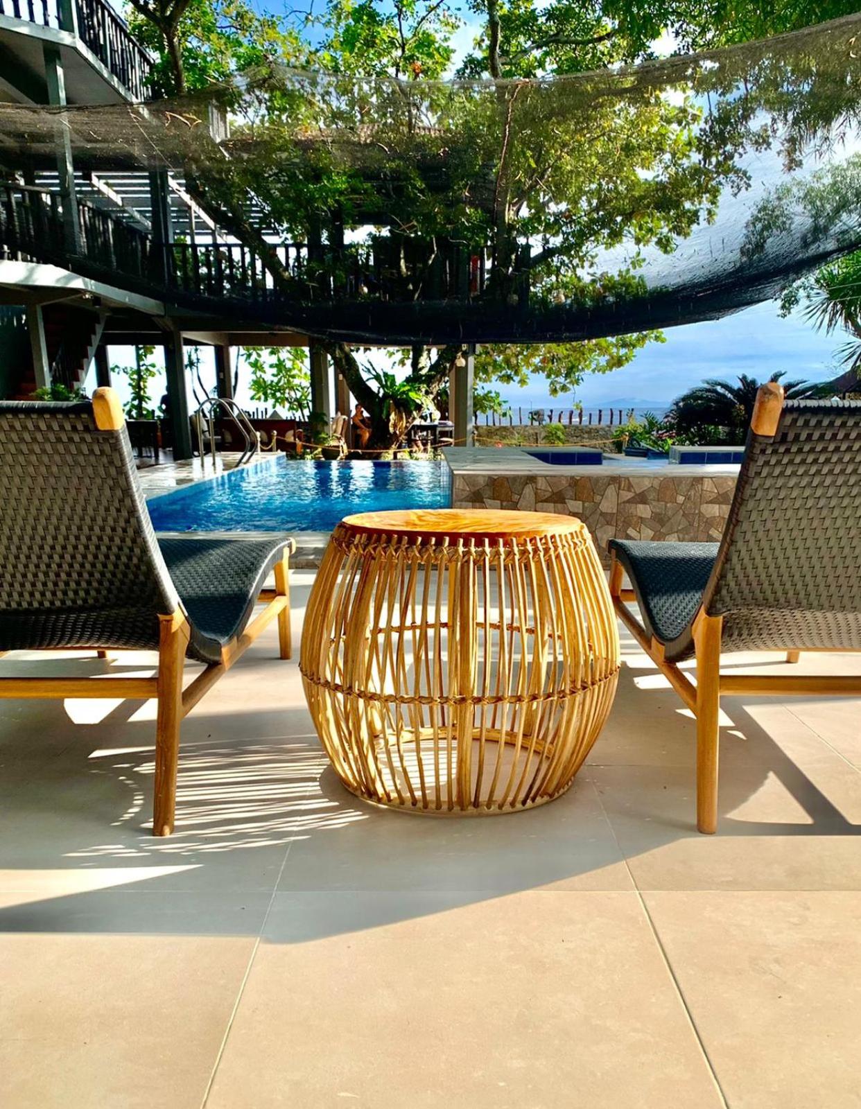 The Henry Resort Taramindu Laiya 40/56