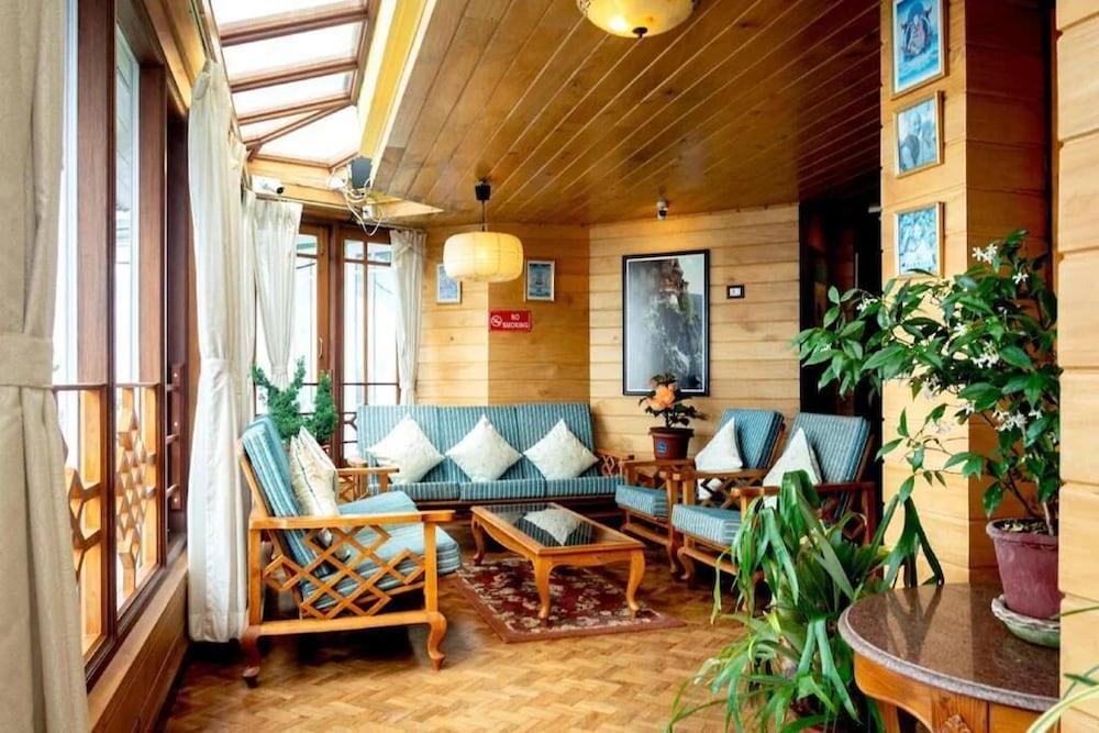 Udaan Dekeling Resort 39/54