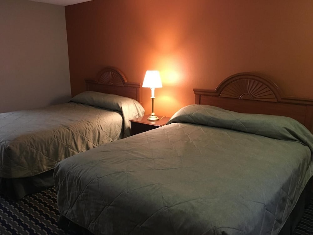 Knights Inn Merrillville 15/28