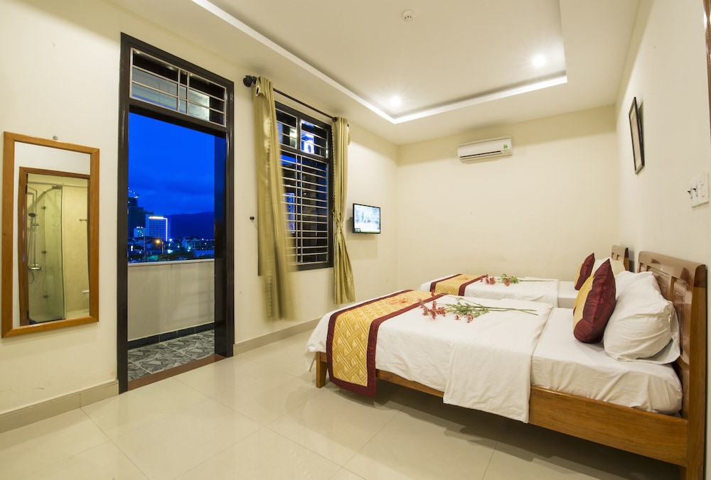 Dam Tien Hotel 43/50