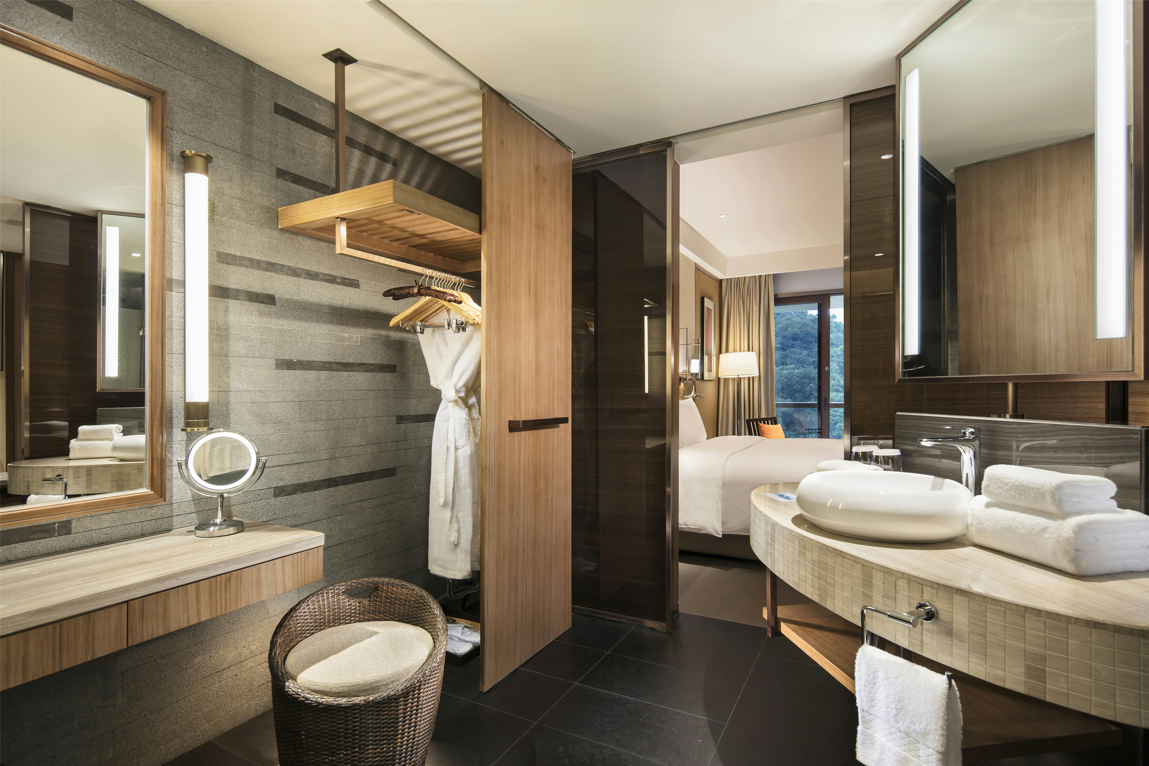 Hilton Longmen Huizhou 48/50