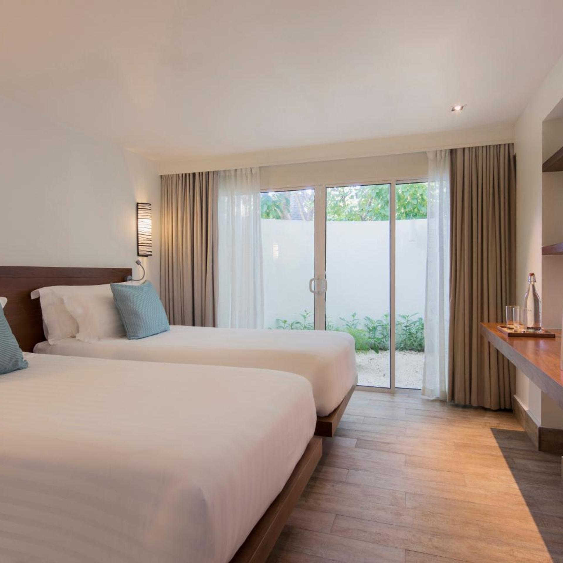 2 Bedrooms, Beach Pool, Club, Villa