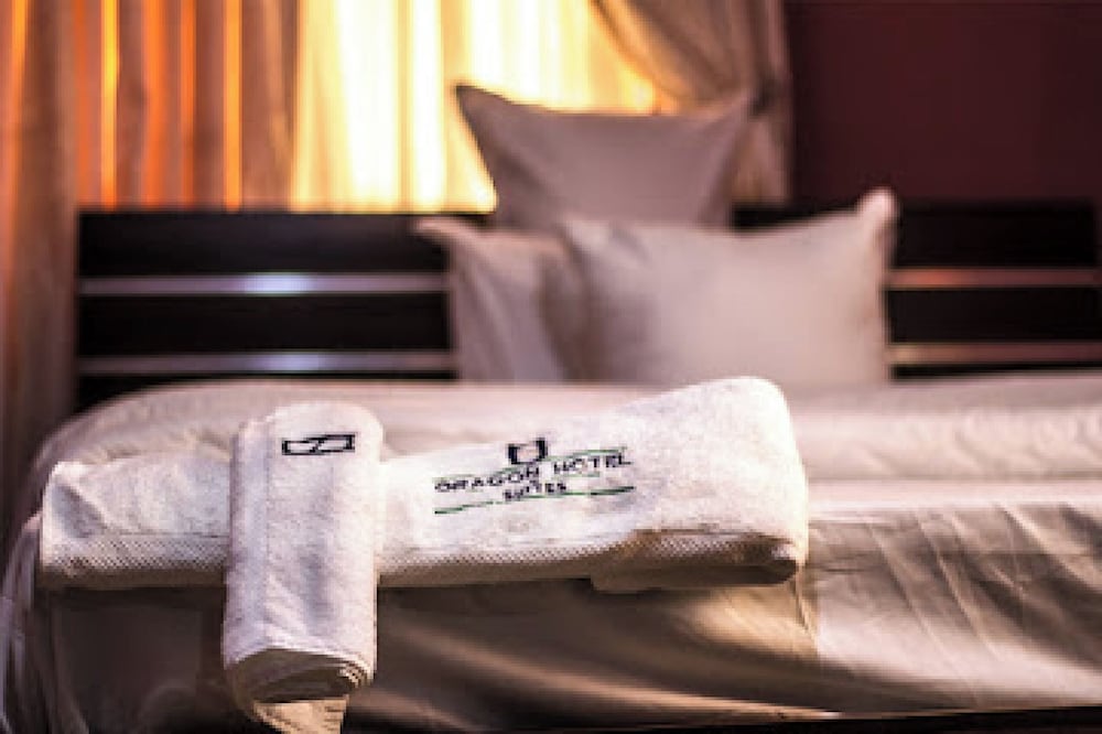 Oragon Hotel and Suites 23/46
