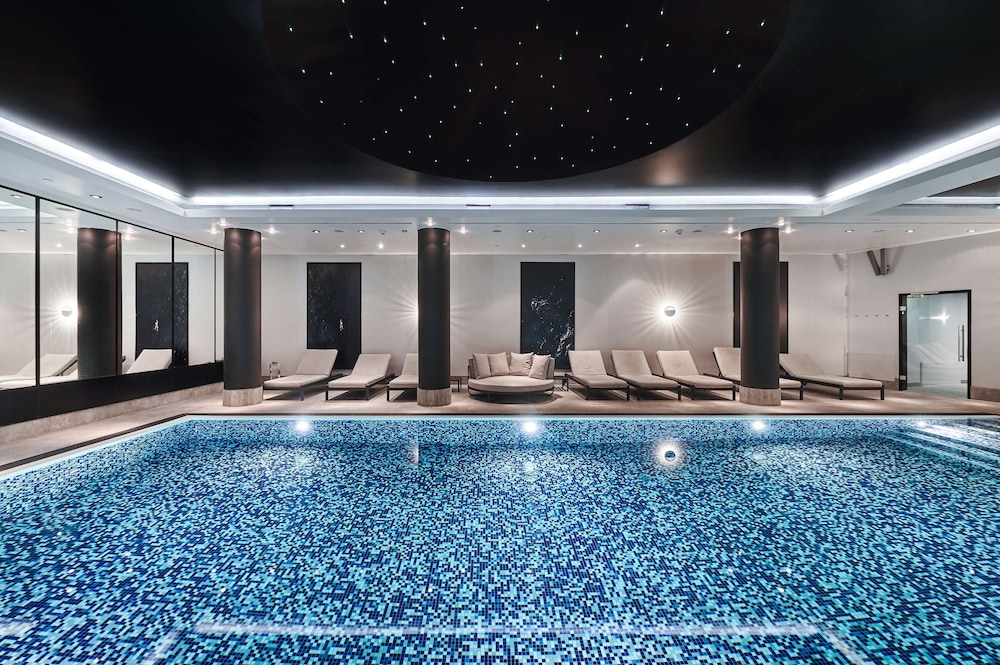 swimming pool spa
