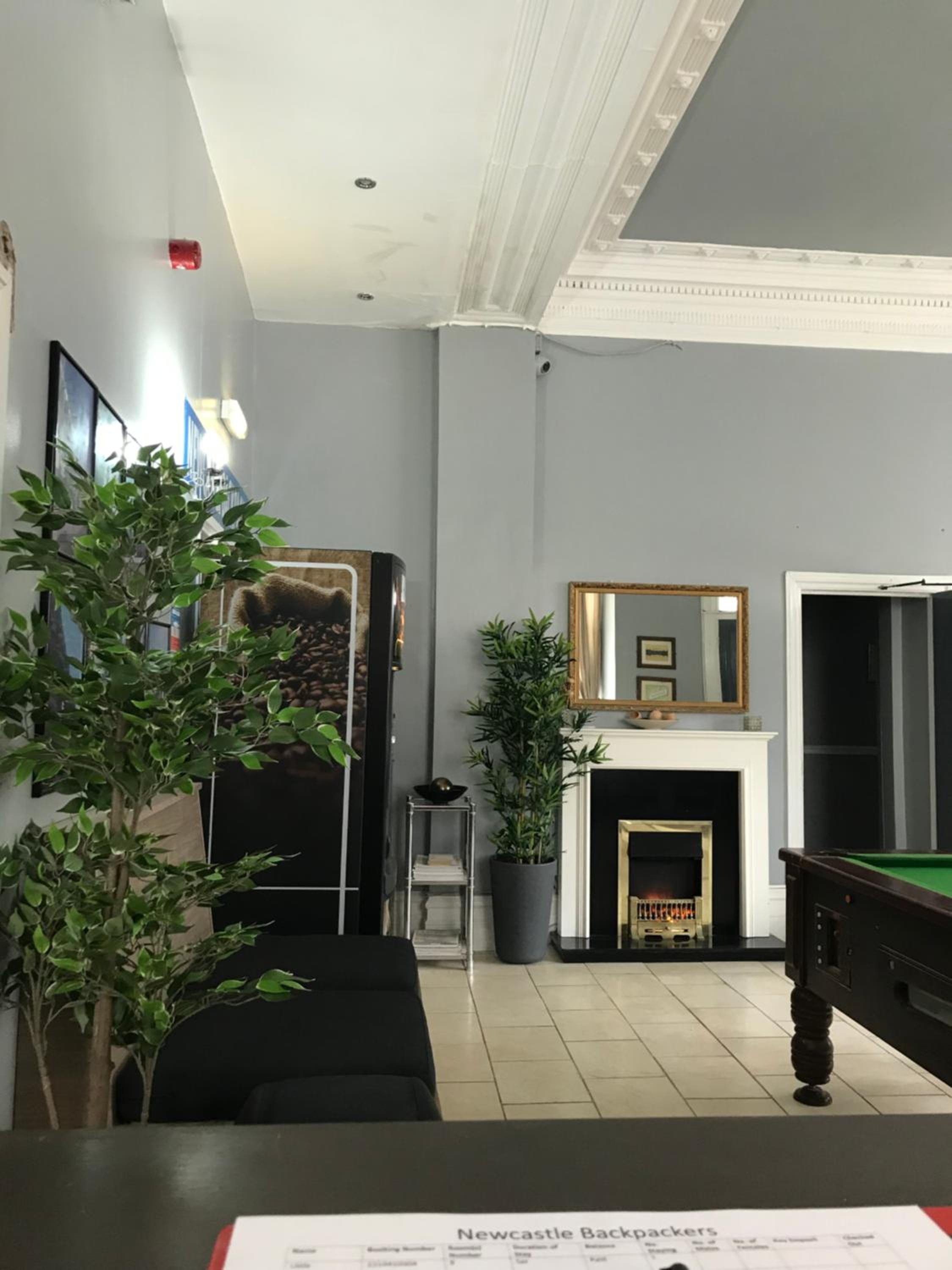 OYO Newcastle West 26/30