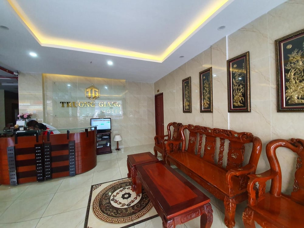 Truong Giang Hotel 41/60