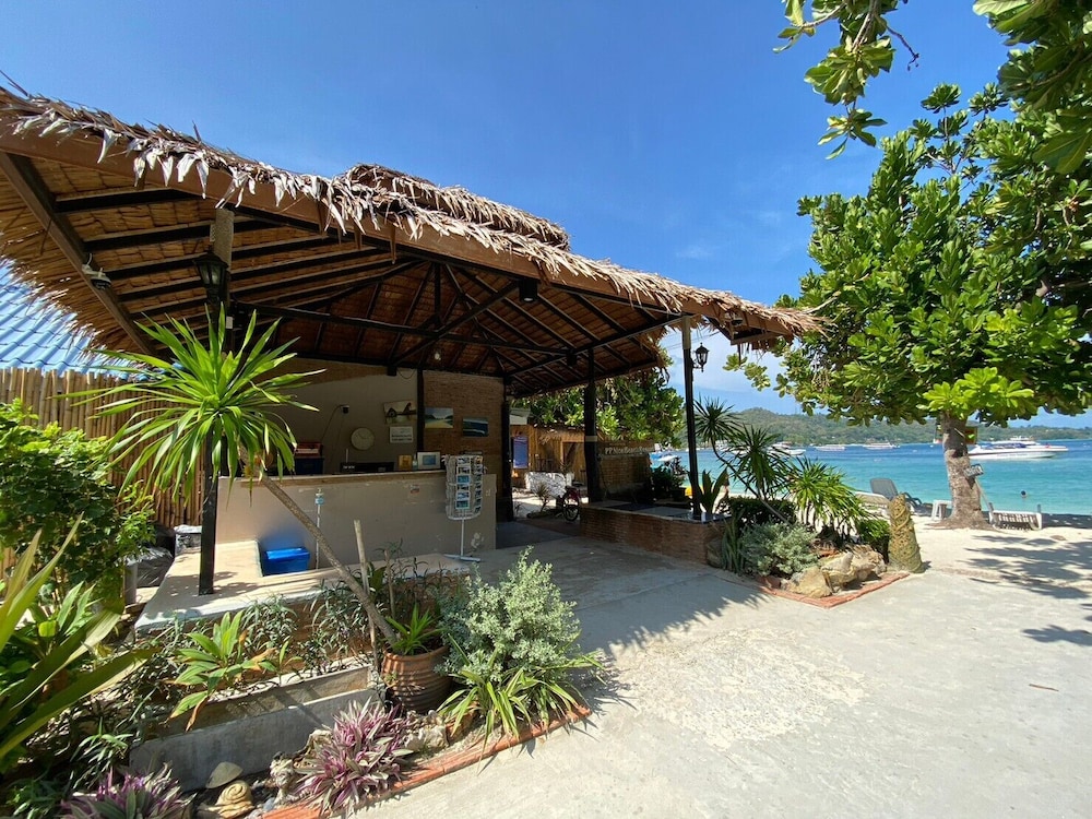 Phi Phi Nice Beach Resort 46/50