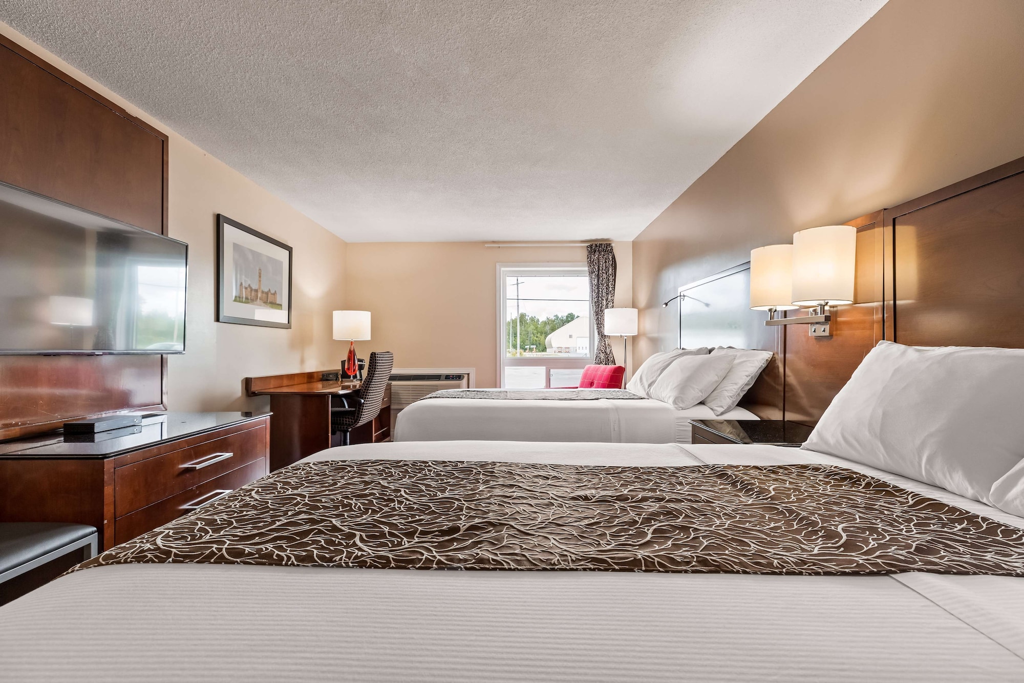 Standard, 2 Double Beds