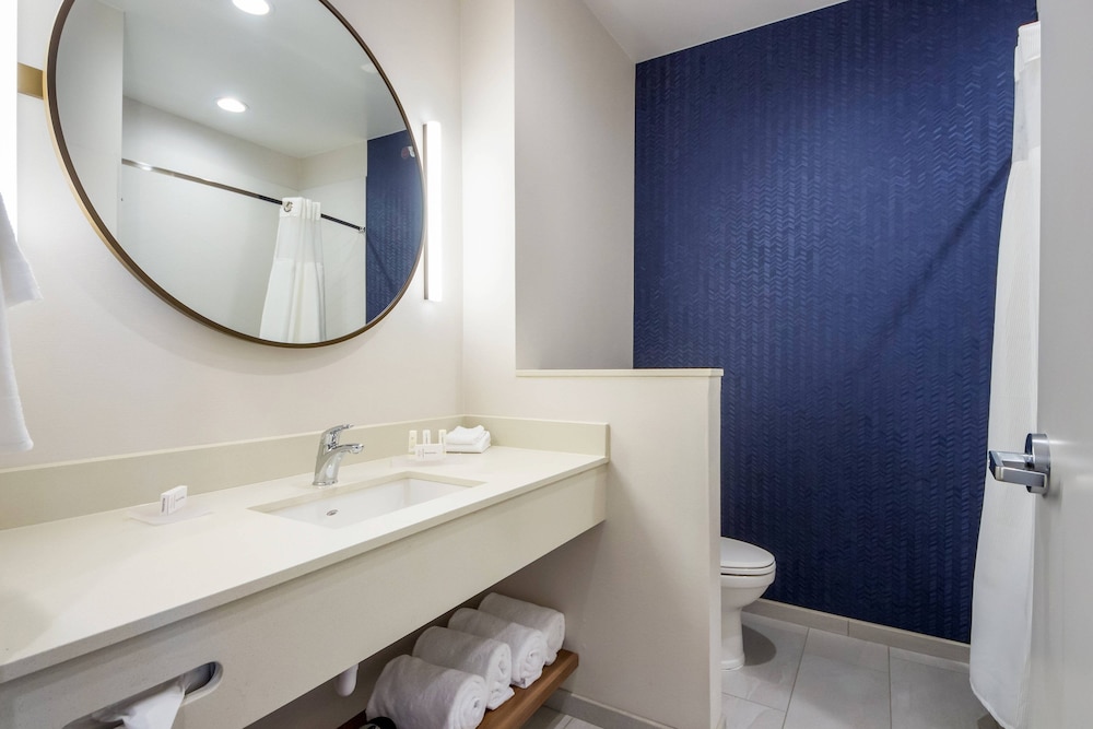Fairfield Inn & Suites By Marriott Dallas Plano/Frisco 15/42