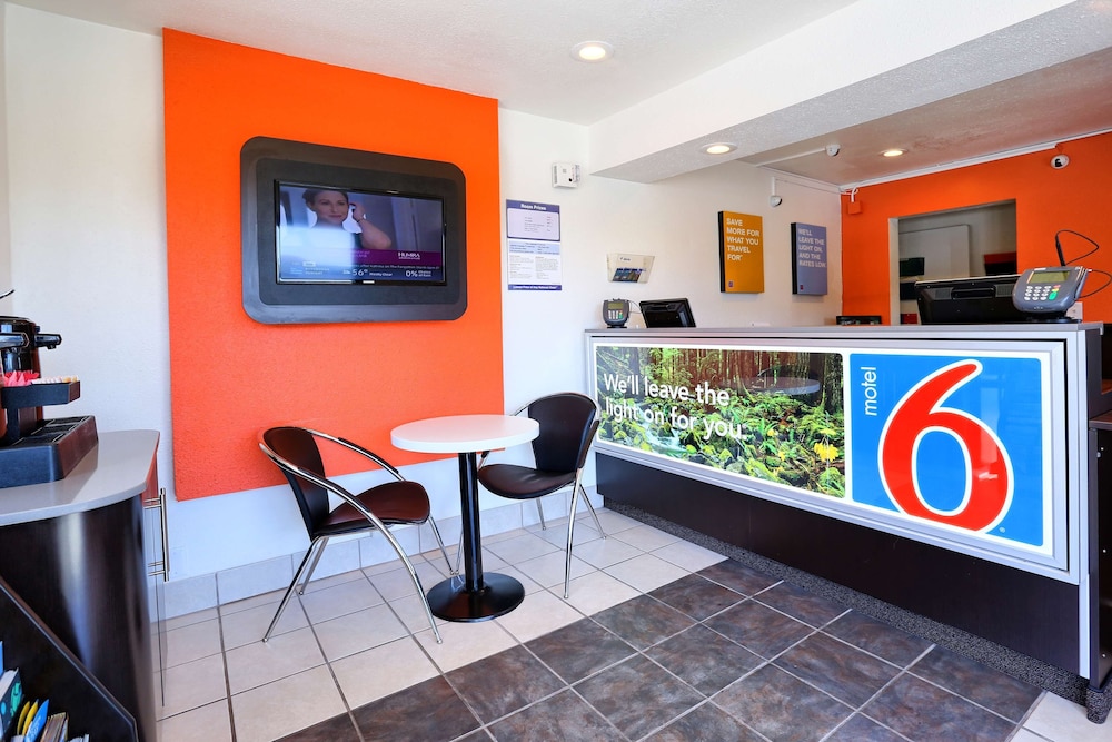 Super 8 by Wyndham Walnut Creek 4/35