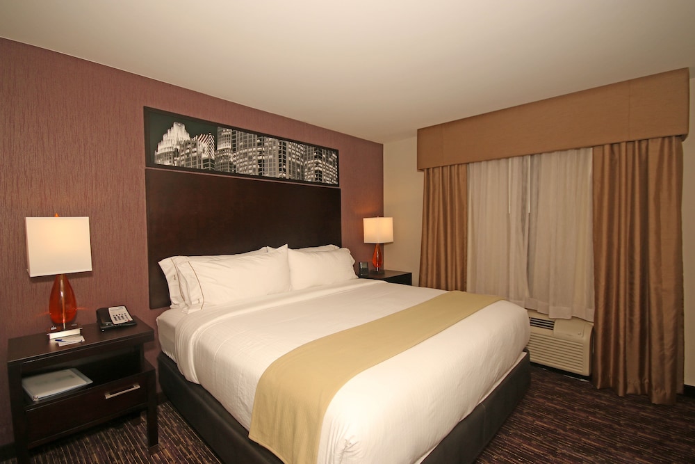 Holiday Inn Express And Suites Charlotte North 15/49