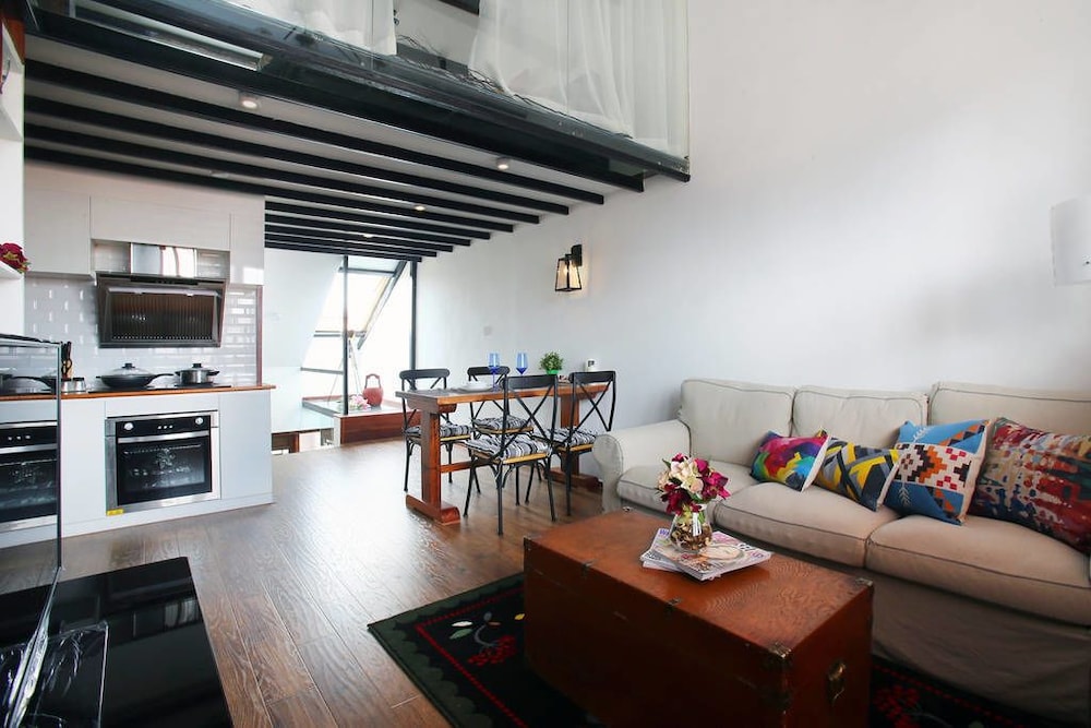 Jy Distributed Theme Hotel Apartment 42/71