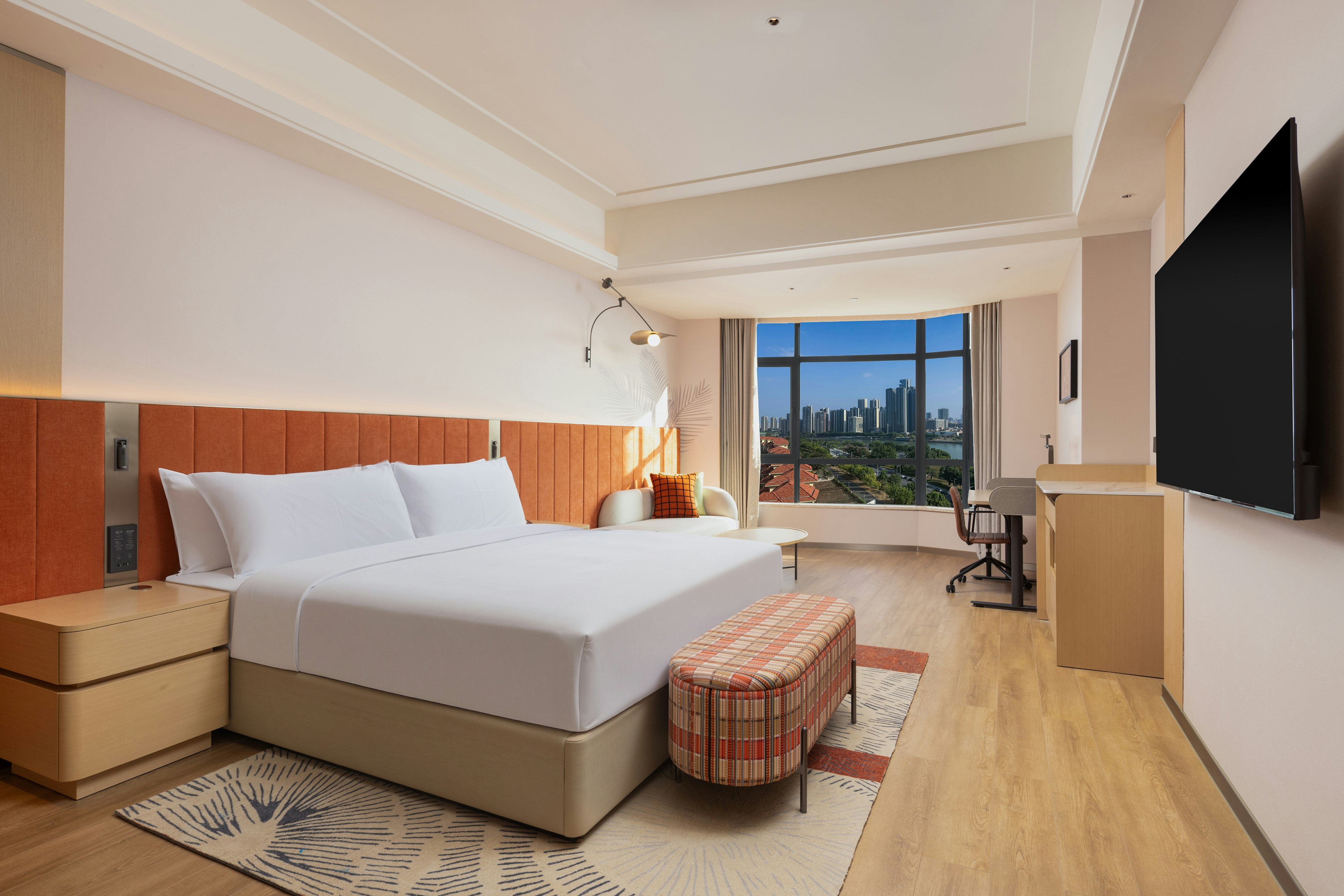 DELUXE, KING BED, RIVER VIEW