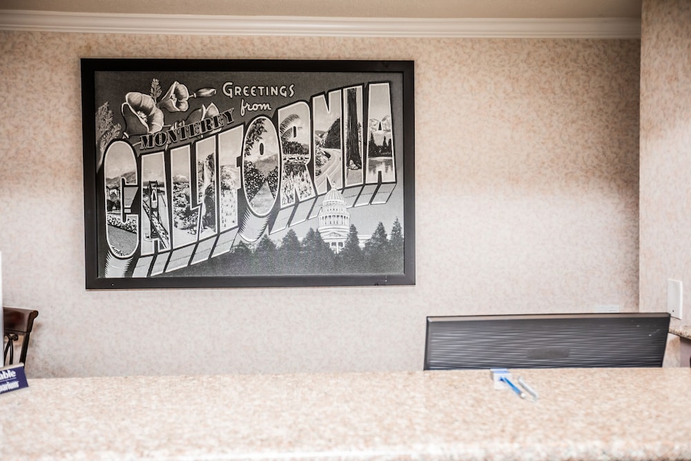 Pelican Inn Monterey CA photo5
