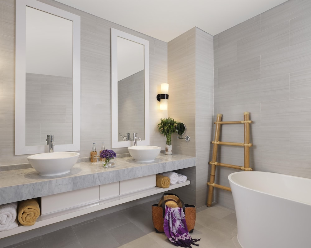 Avani Seminyak Bali Resort 77/77