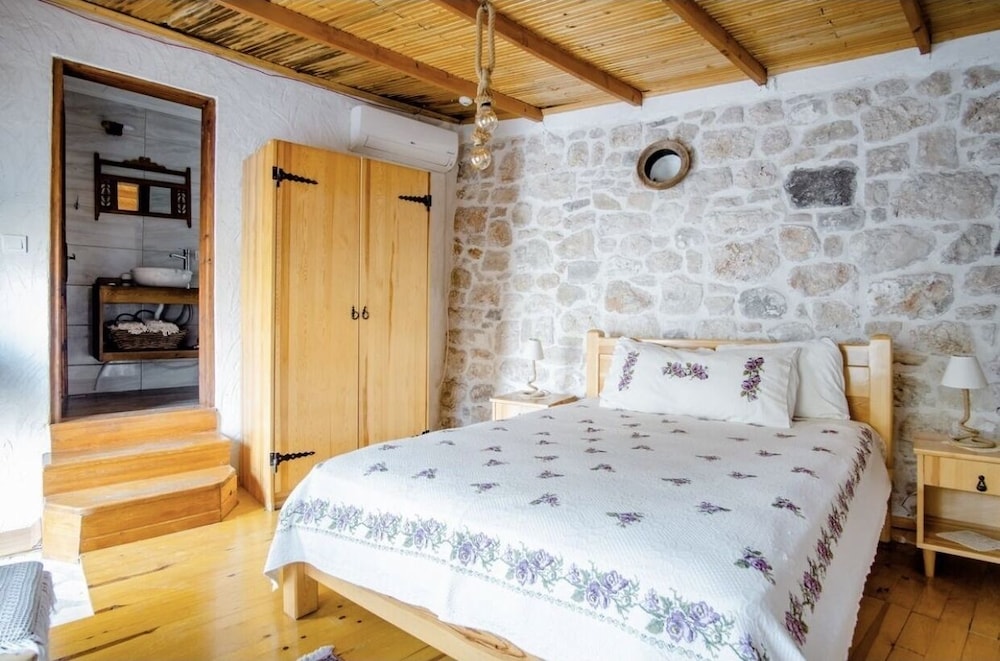 Sakli Konak 8/50