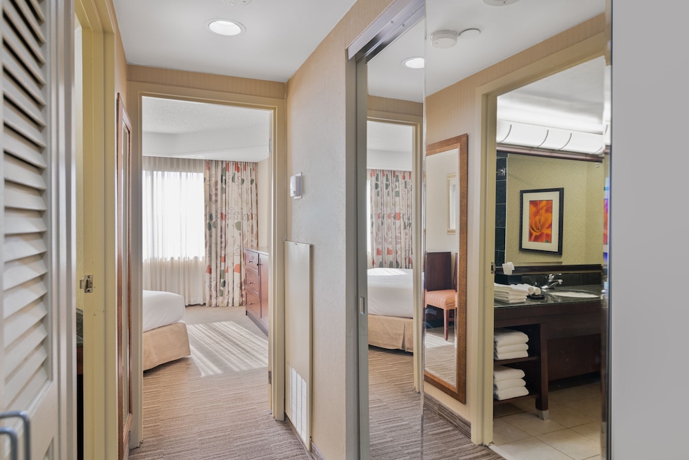Harmony Suites Secaucus Meadowlands 42/44