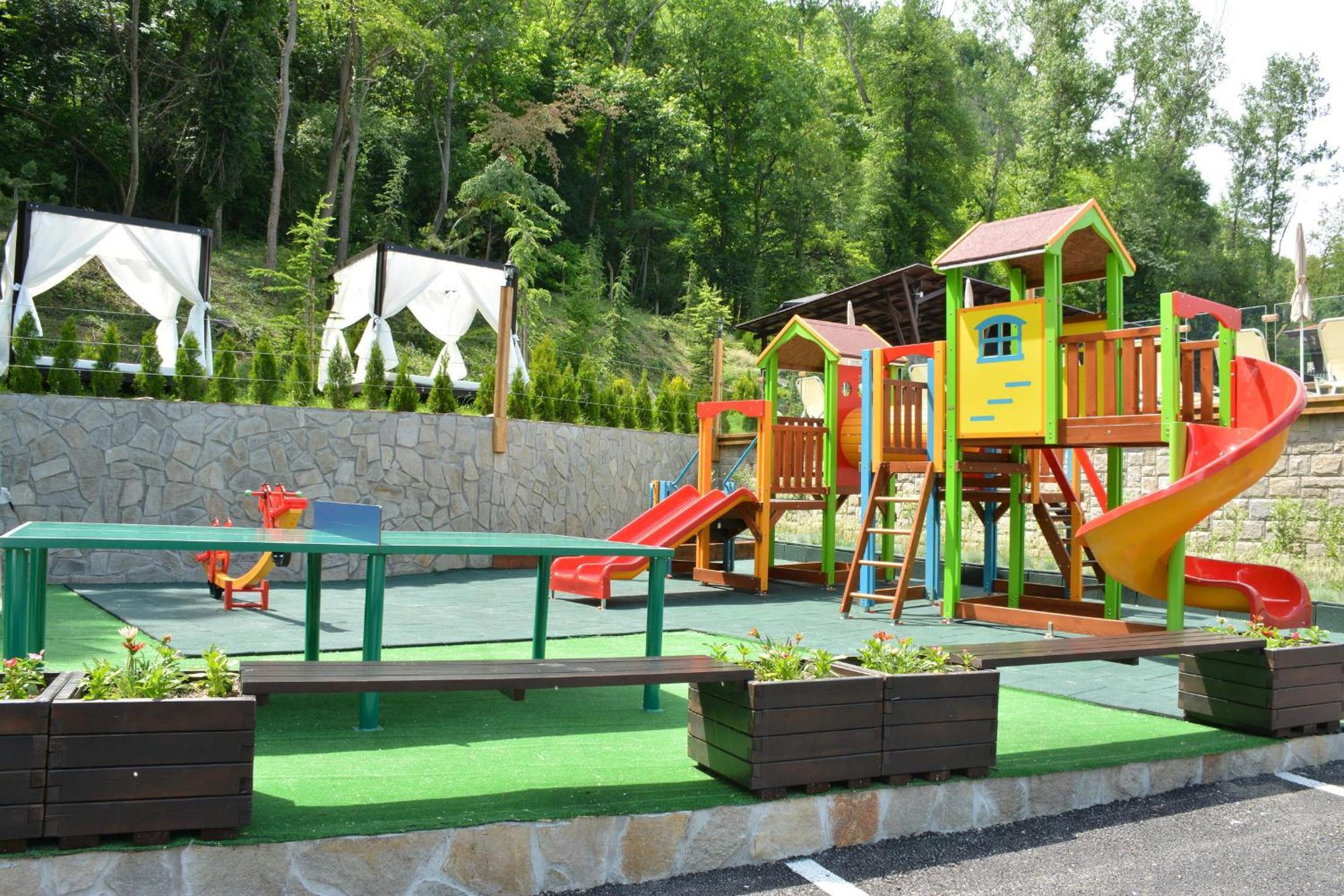 Park Hotel Asenevtsi 39/50