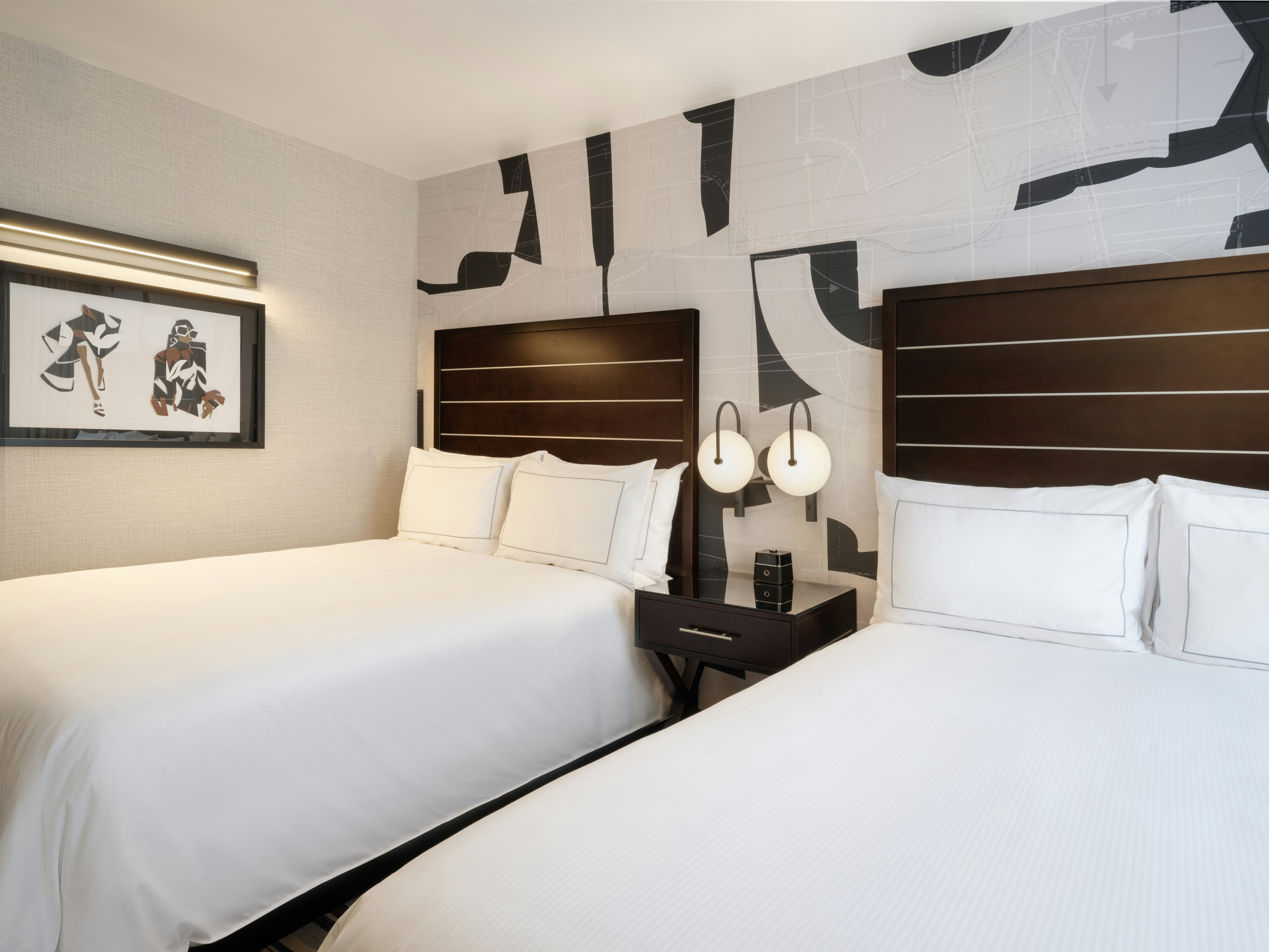 ROOM, 2 DOUBLE BEDS