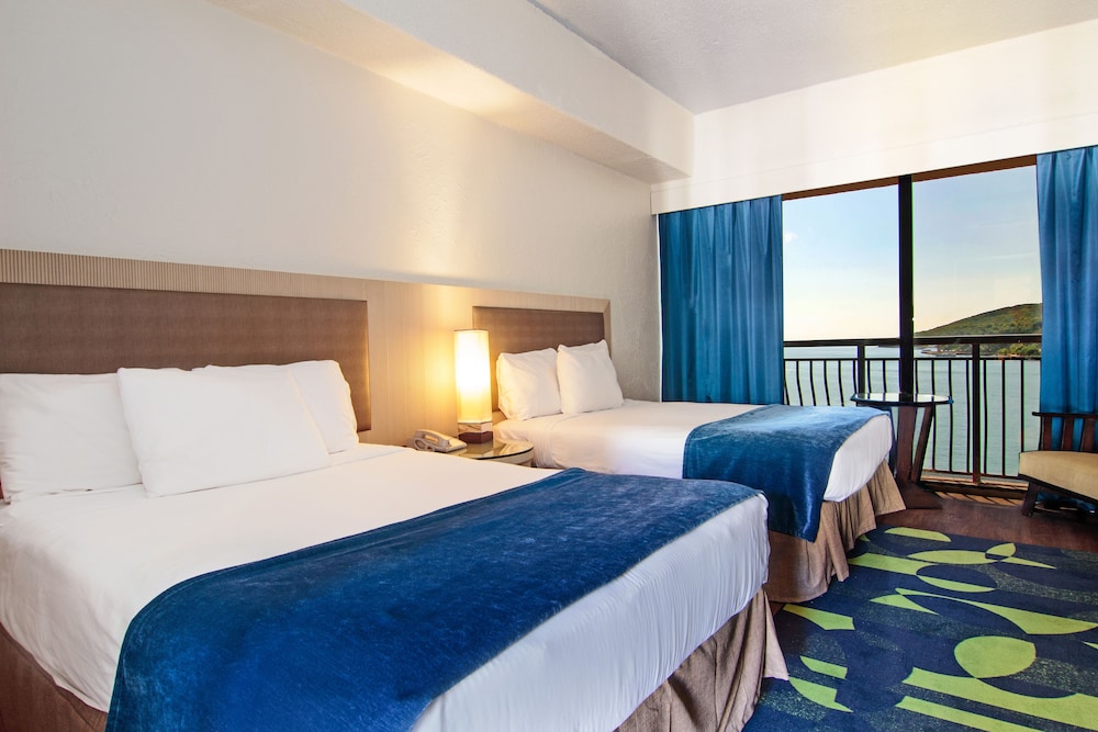 Windward Passage Hotel USVI 24/65