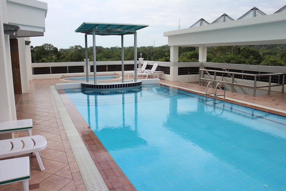 Parkview Hotel 25/50