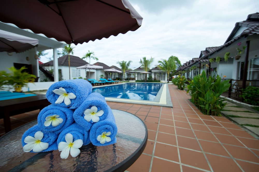 Sea Breeze Resort 47/50
