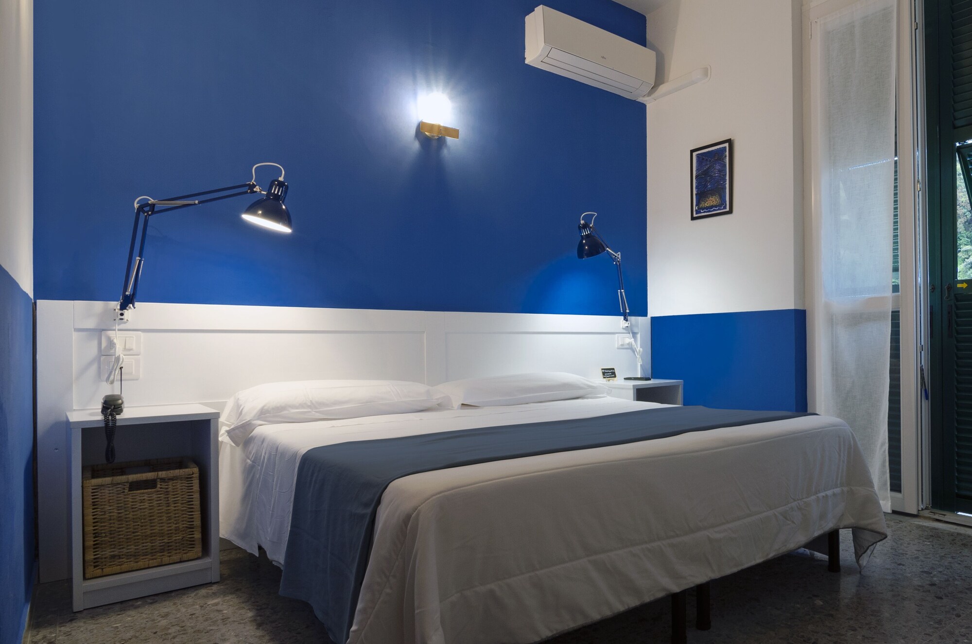 غرفة بسرير مزدوج بإطلالة على البحر، Hotel Villa Argentina 3/4