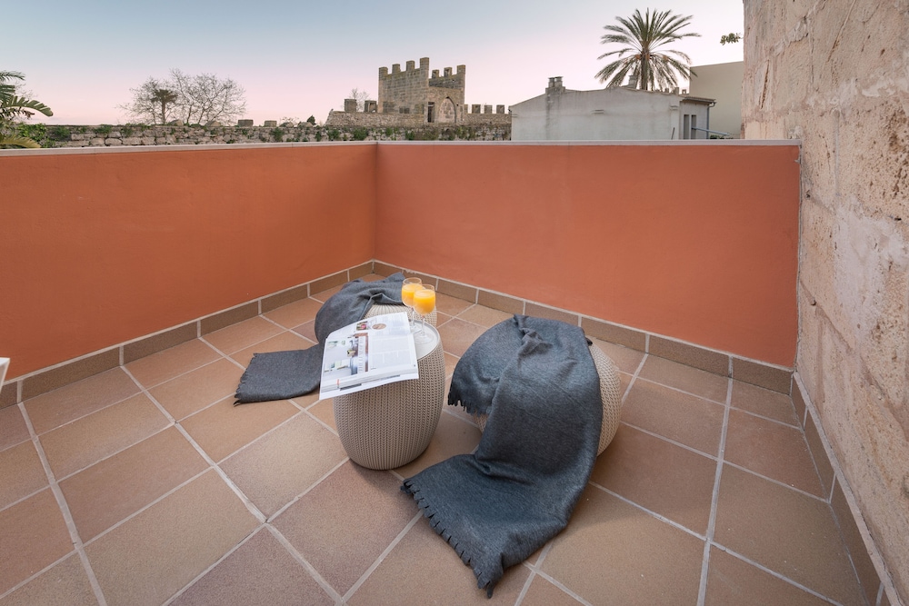 Alcudia Petit 19/50