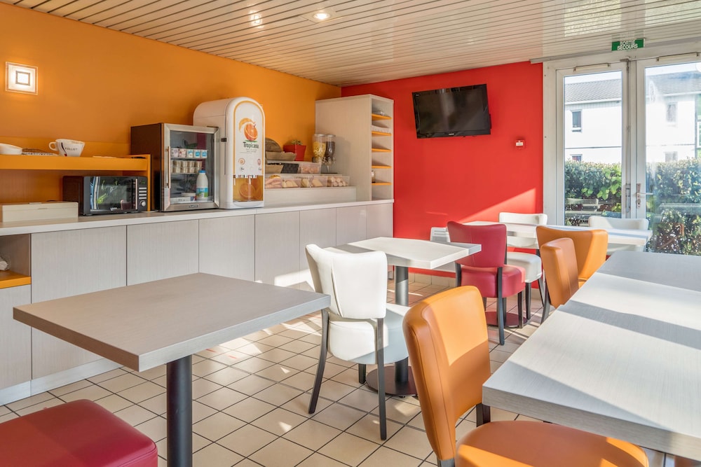 PREMIERE CLASSE ROUEN NORD - Barentin 20/33