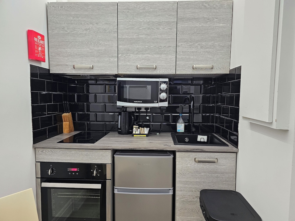 London Stay Apartments 50/50