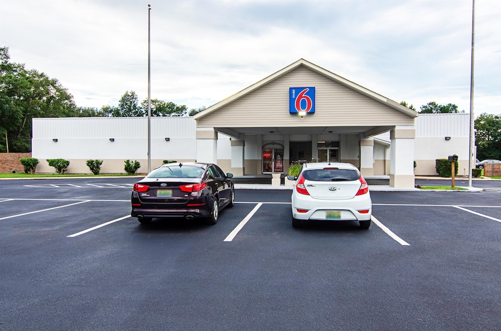 Motel6 Bay Minette, AL 28/42