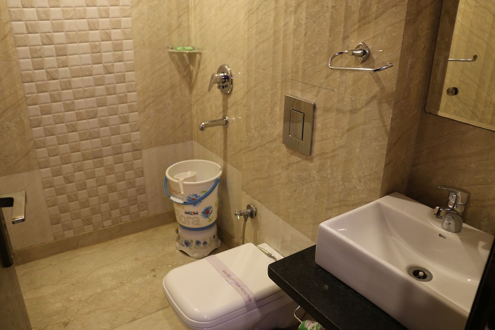 Hotel All iz Well 51/52