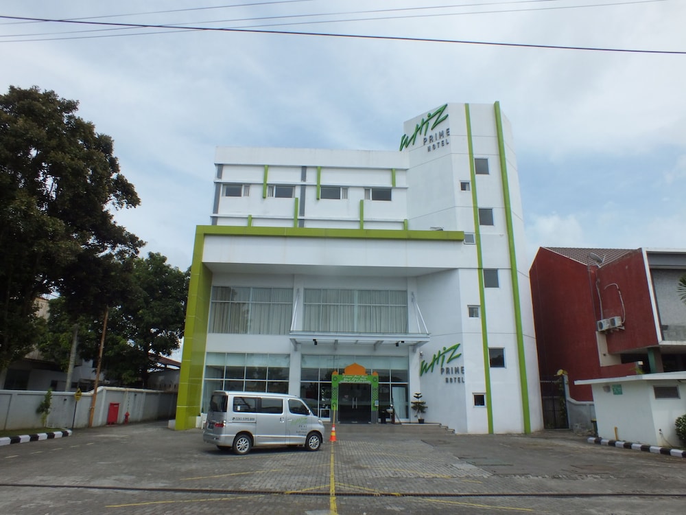Whiz Hotel Sudirman Cilacap 6/60